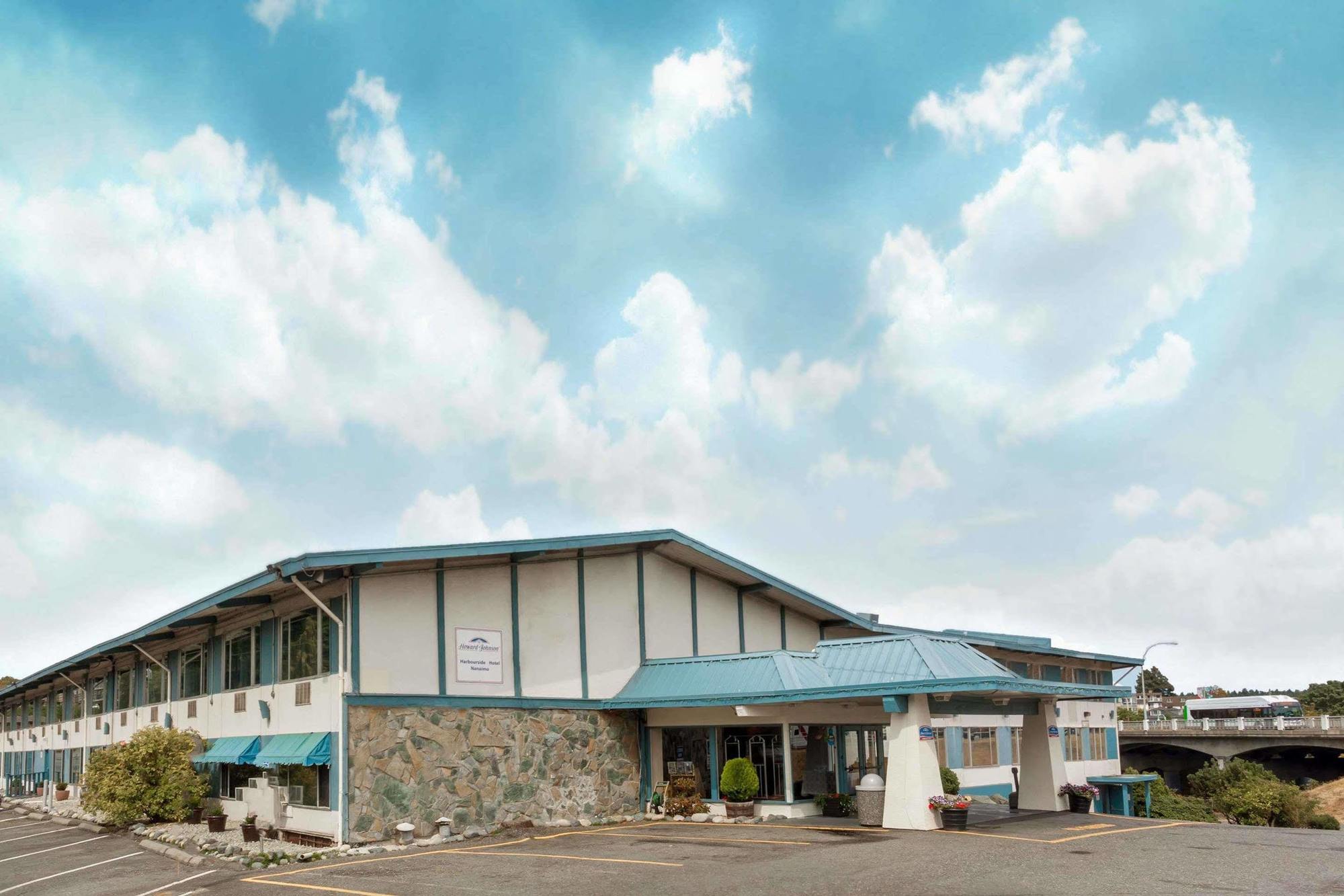 Howard Johnson By Wyndham Nanaimo Harbourside المظهر الخارجي الصورة